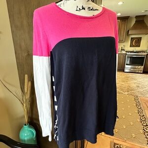 🌺Crown & Ivy Pink Navy & white Tie Side sweater- Excellent Condition!!🌺